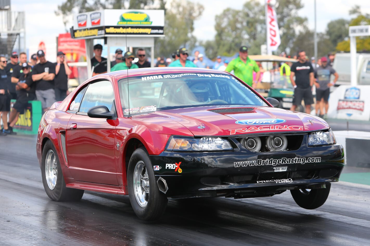 DRAG RADIAL MUSTANG WITH TWIN-TURBO MOD MOTOR
