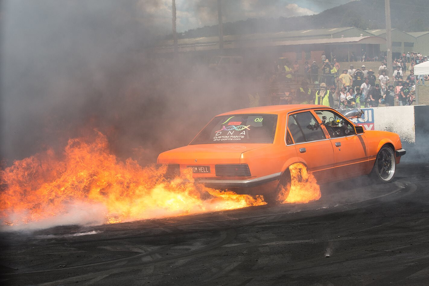 VIDEO: FROM HELL – MASSIVE BURNOUT FIRE