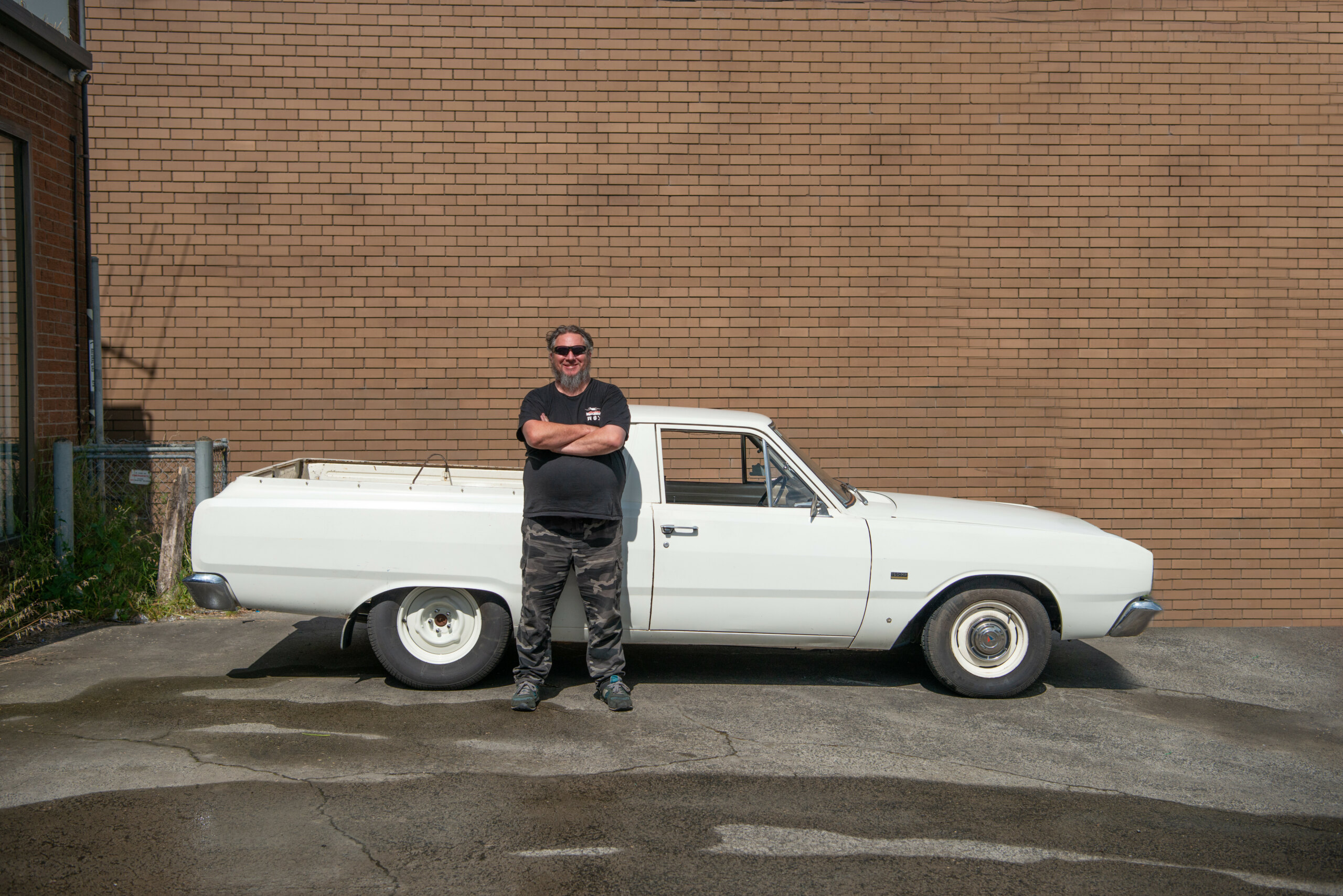 Video: Getting the VE Valiant ute ready to race!