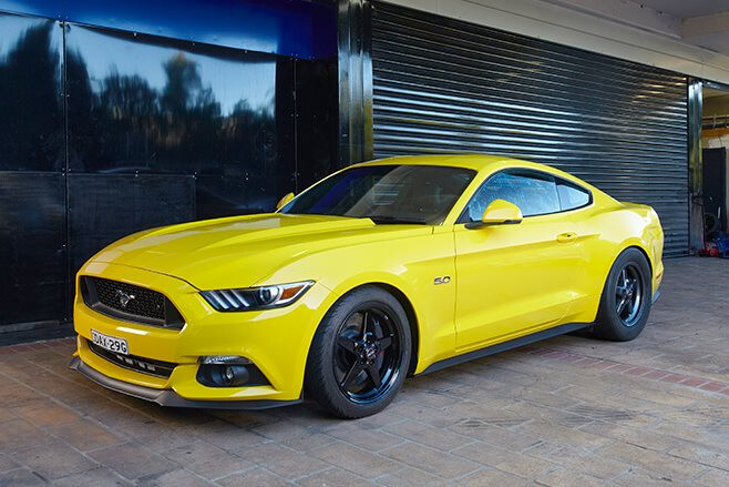 Stock-bottom-end twin-turbo Ford Mustang