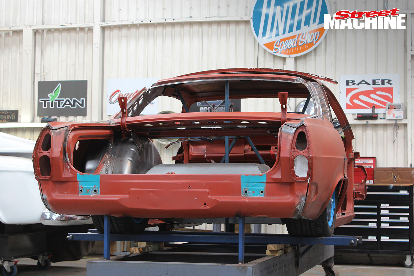 PHANTOM HR HOLDEN COUPE IN THE BUILD