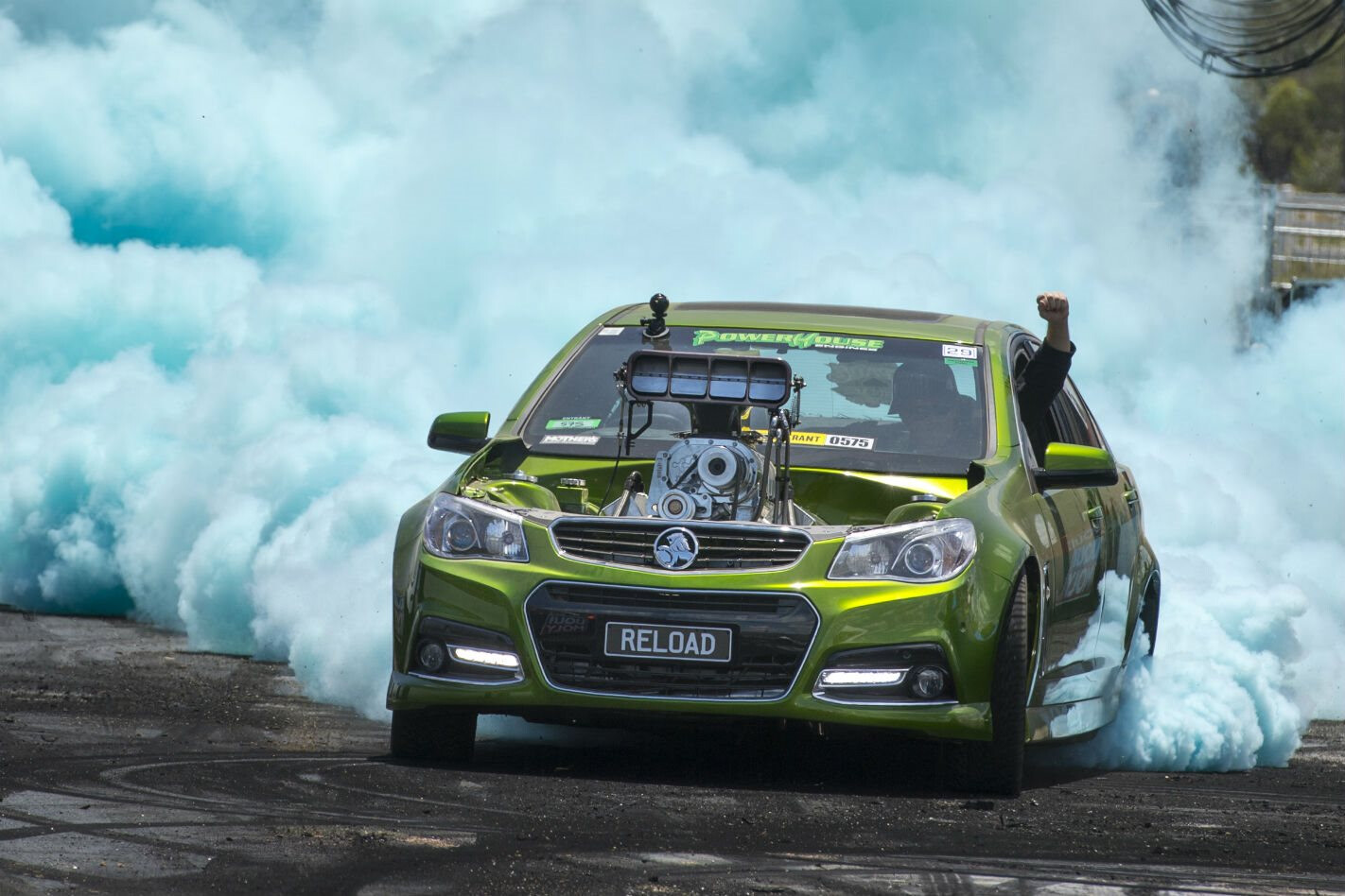 VIDEO: RELOAD VF COMMODORE BURNOUT FIRE AT SUMMERNATS 29