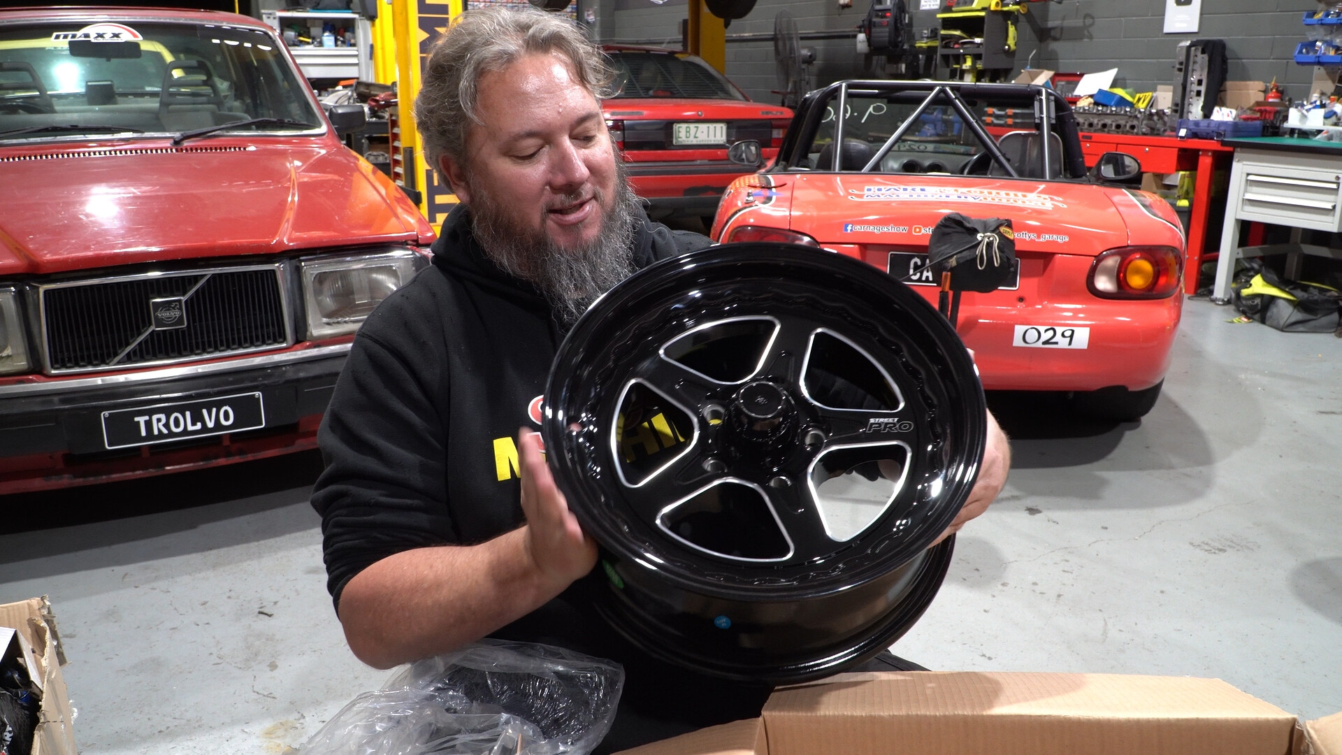 Video: Mega parts haul for the Carnage projects!