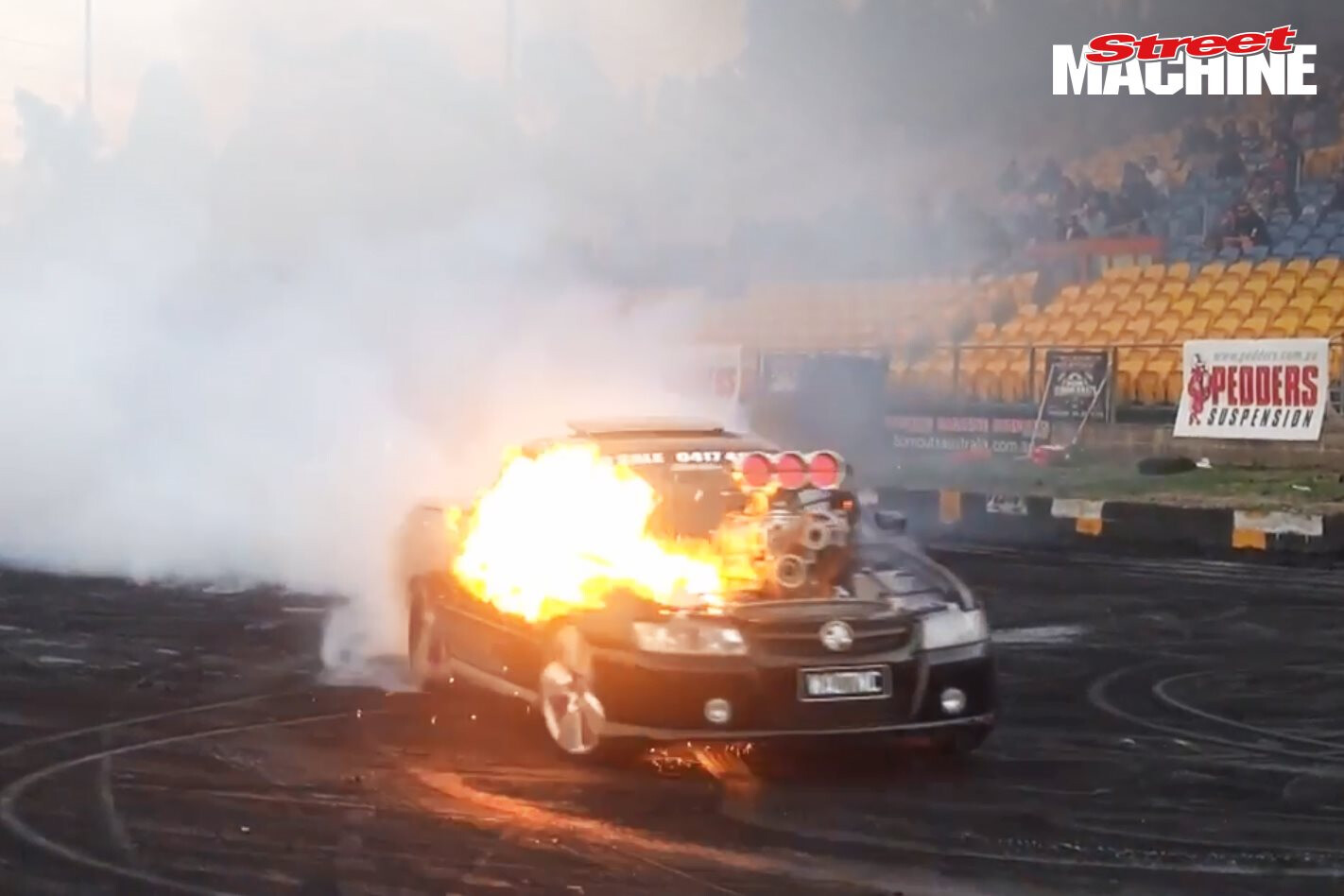 Blown LS VZ ute burnout car goes rods out – Video