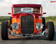 1932 closed cab pick-up front