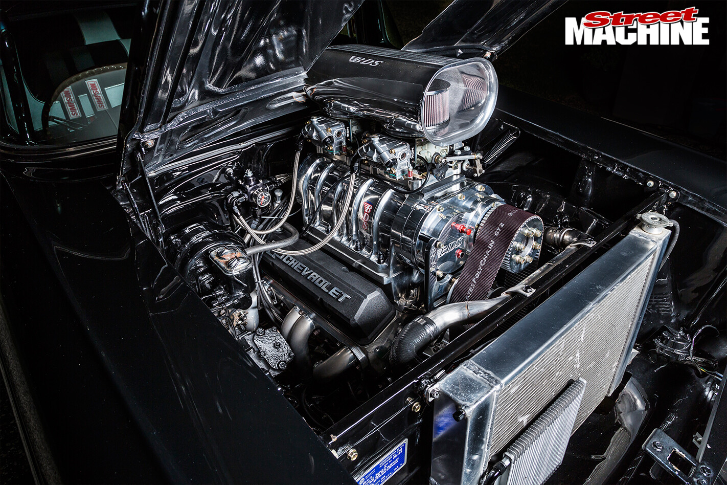 1957-Chevrolet -engine -detail -2