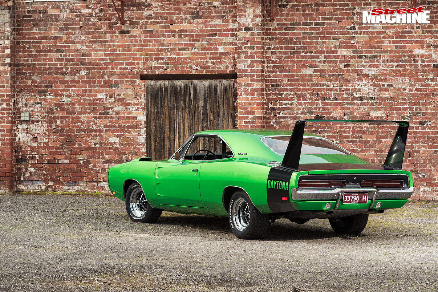 1969-DODGE-CHARGER-DAYTONA-rear