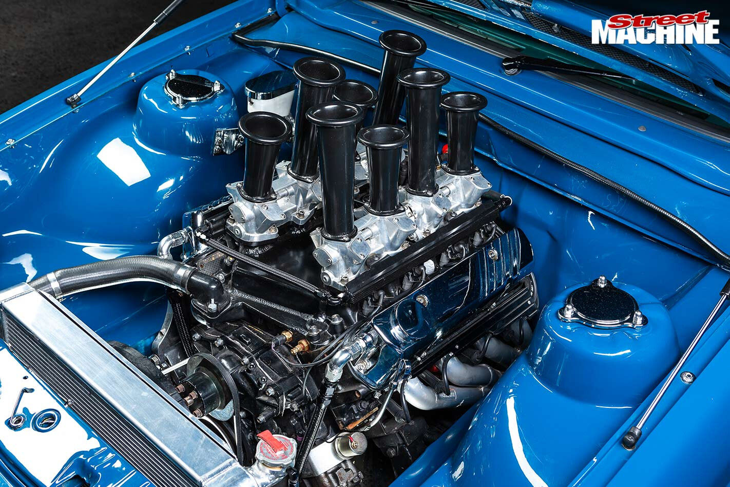 Holden VK Commodore SL engine
