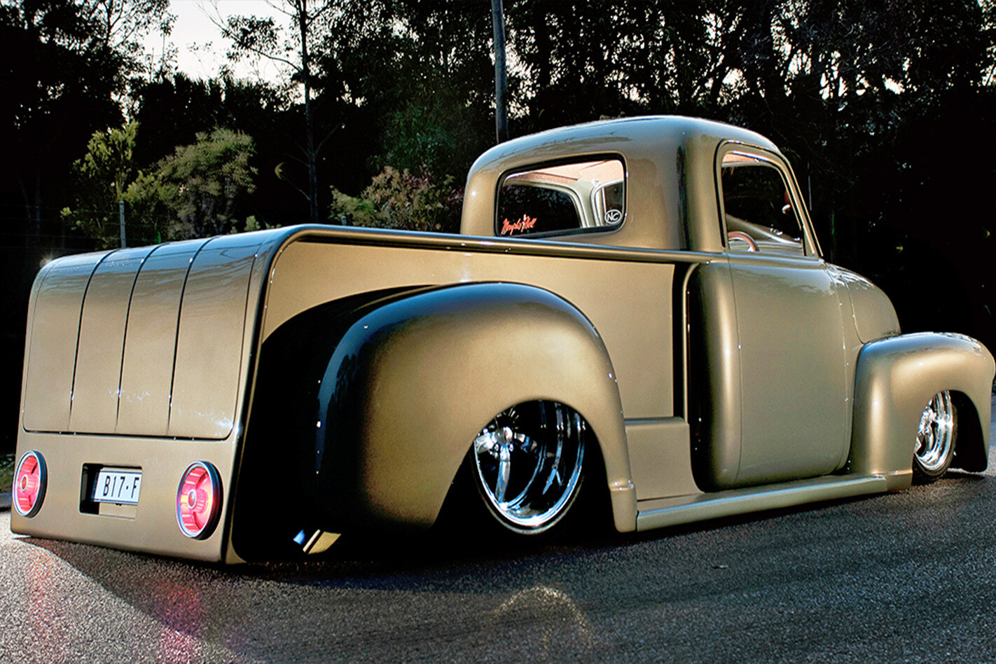 AARON GREGORY’S ’51 CHEVY PICK-UP rear