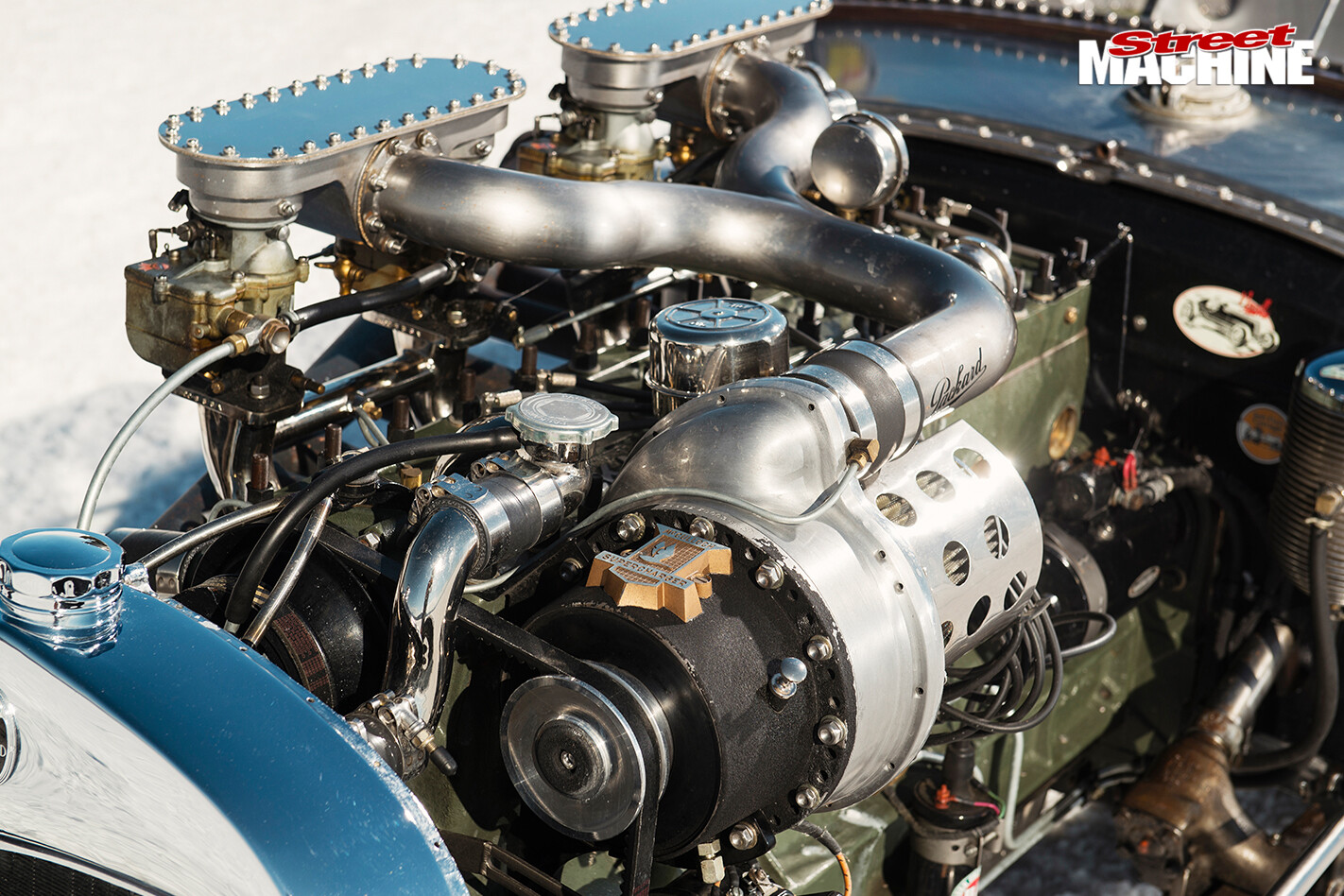 BRIAN-THOMAS'-FORD-MODEL-A-MOD-ROADSTER-engine