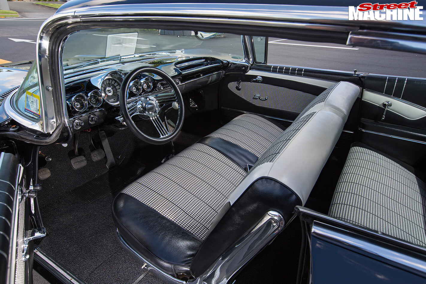 Chevrolet -impala -interior -2