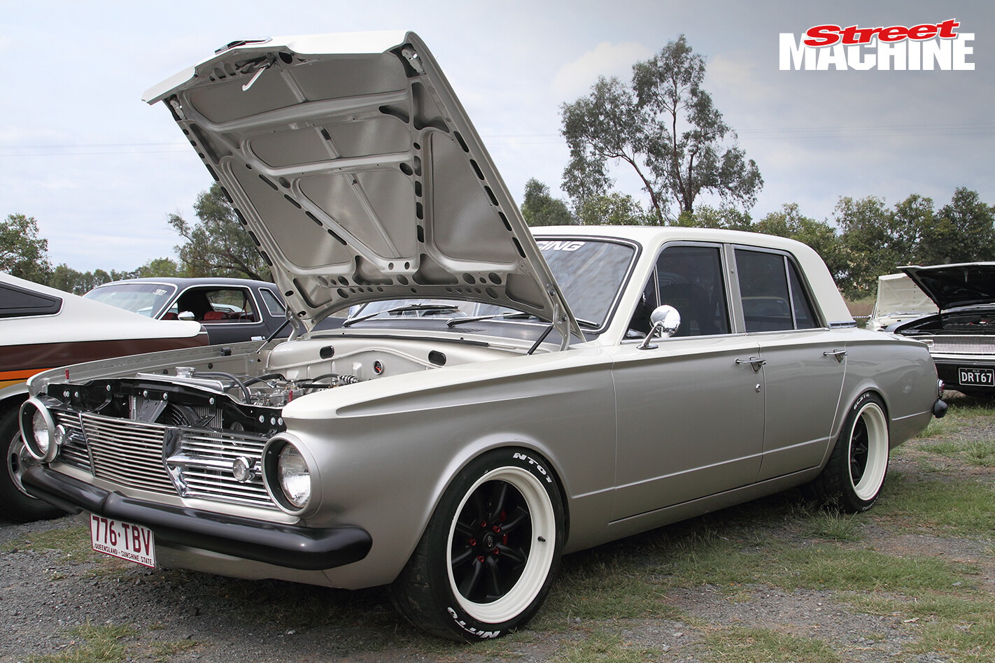 Chrysler Valiant AP6 Sedan