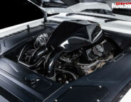 Chrysler VG Valiant engine bay