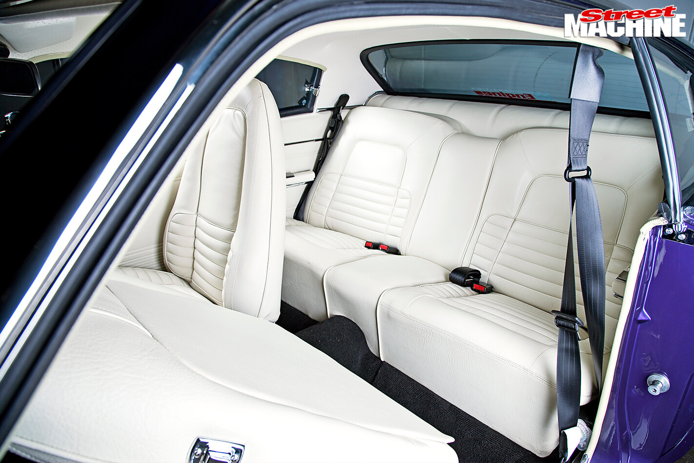 Chrysler -vk -valiant -charger -interior -rear