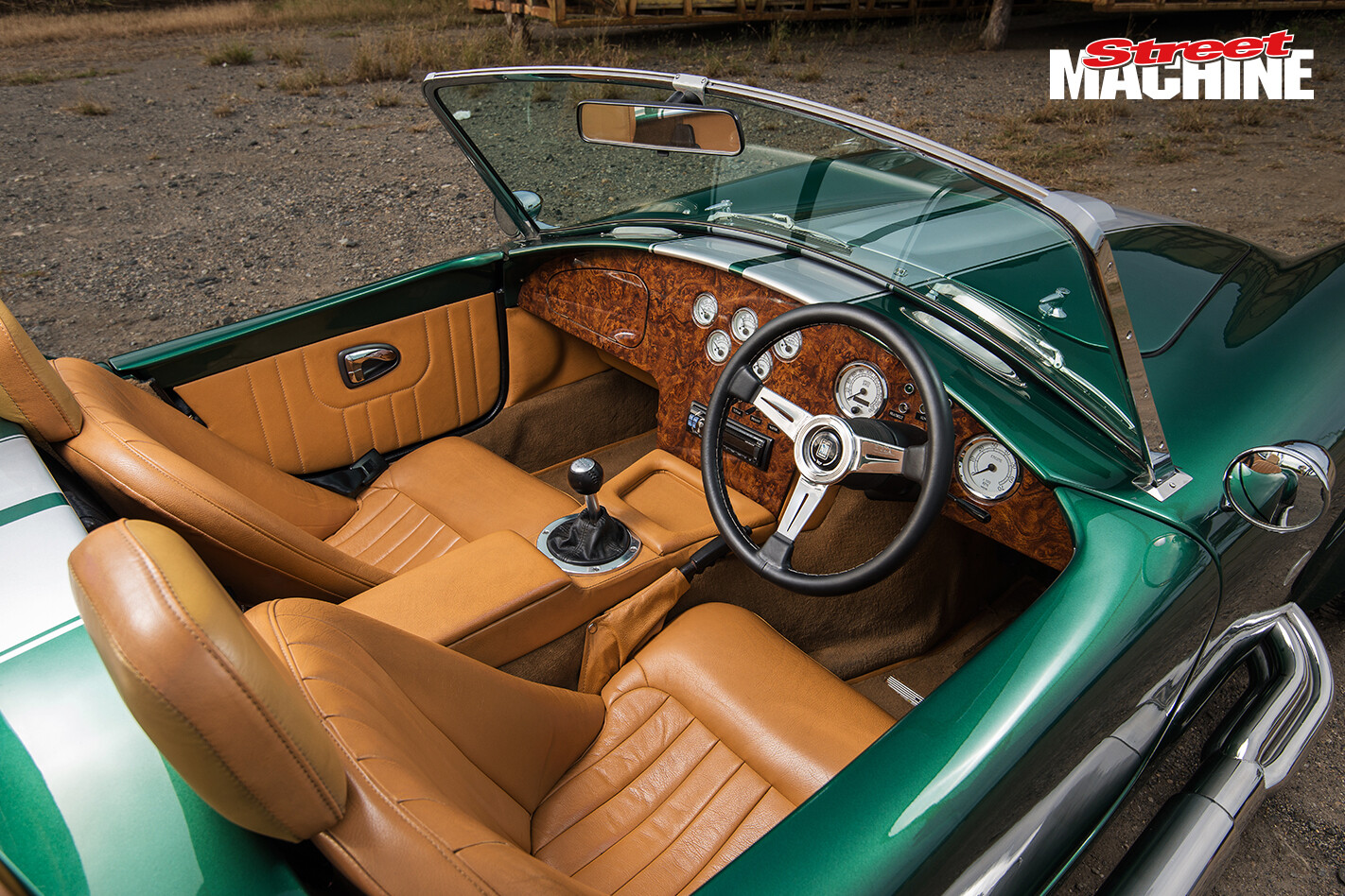 V10 Cobra interior