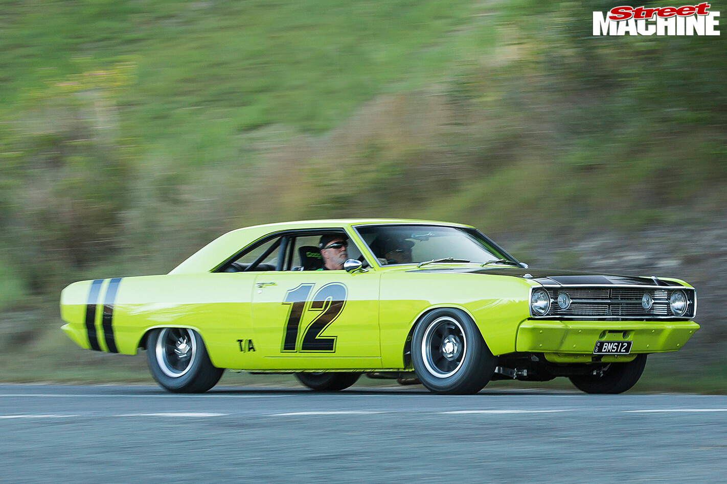 Dodge -Dart -motion -1