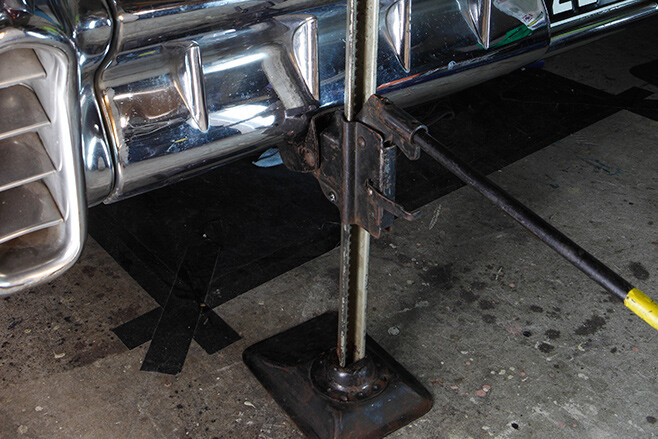 factory style bumper bar jack