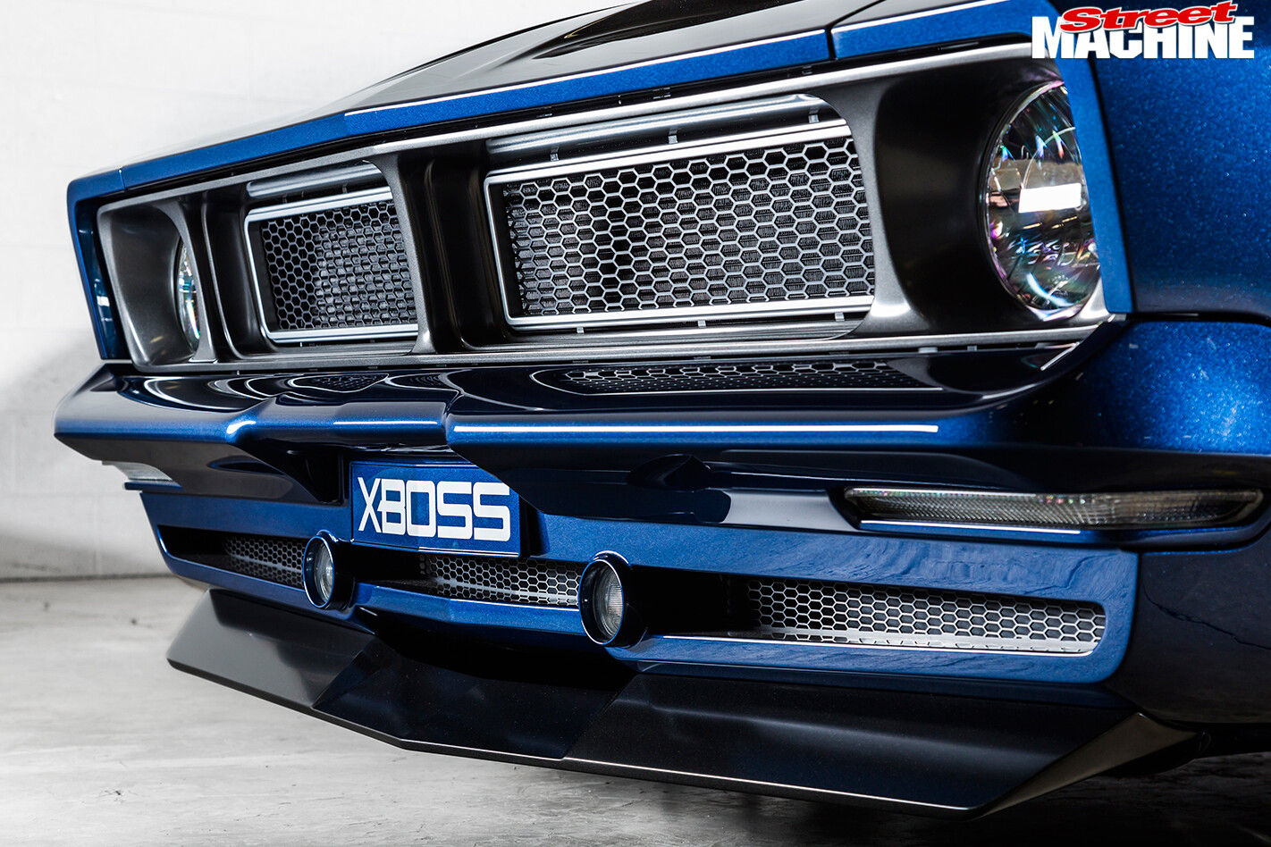Falcon -XB-coupe -XBOSS-front -grille