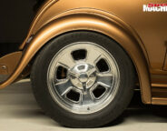 Ford 32 coupe rear wheel