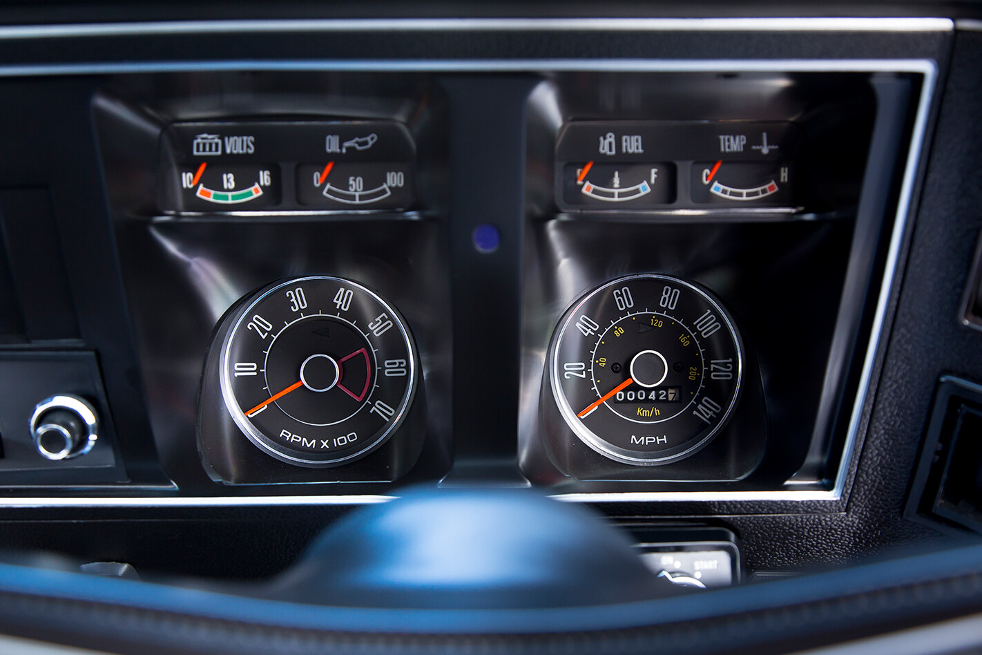 Ford Falcon XB GT hardtop dash gauges