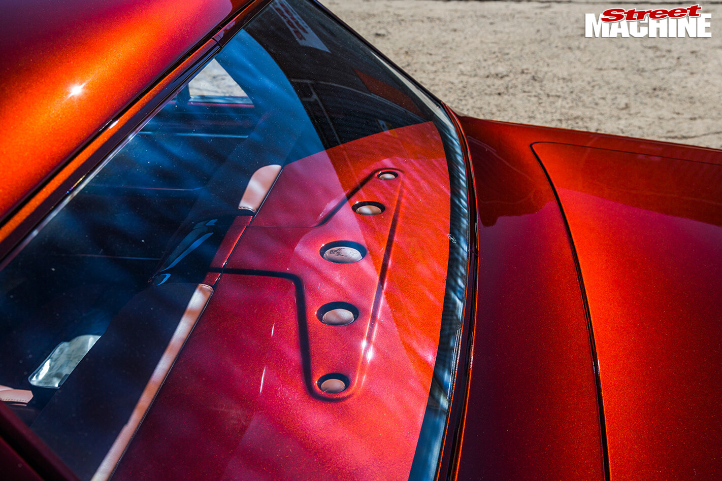 Ford -Falcon -XR-rear -shelf