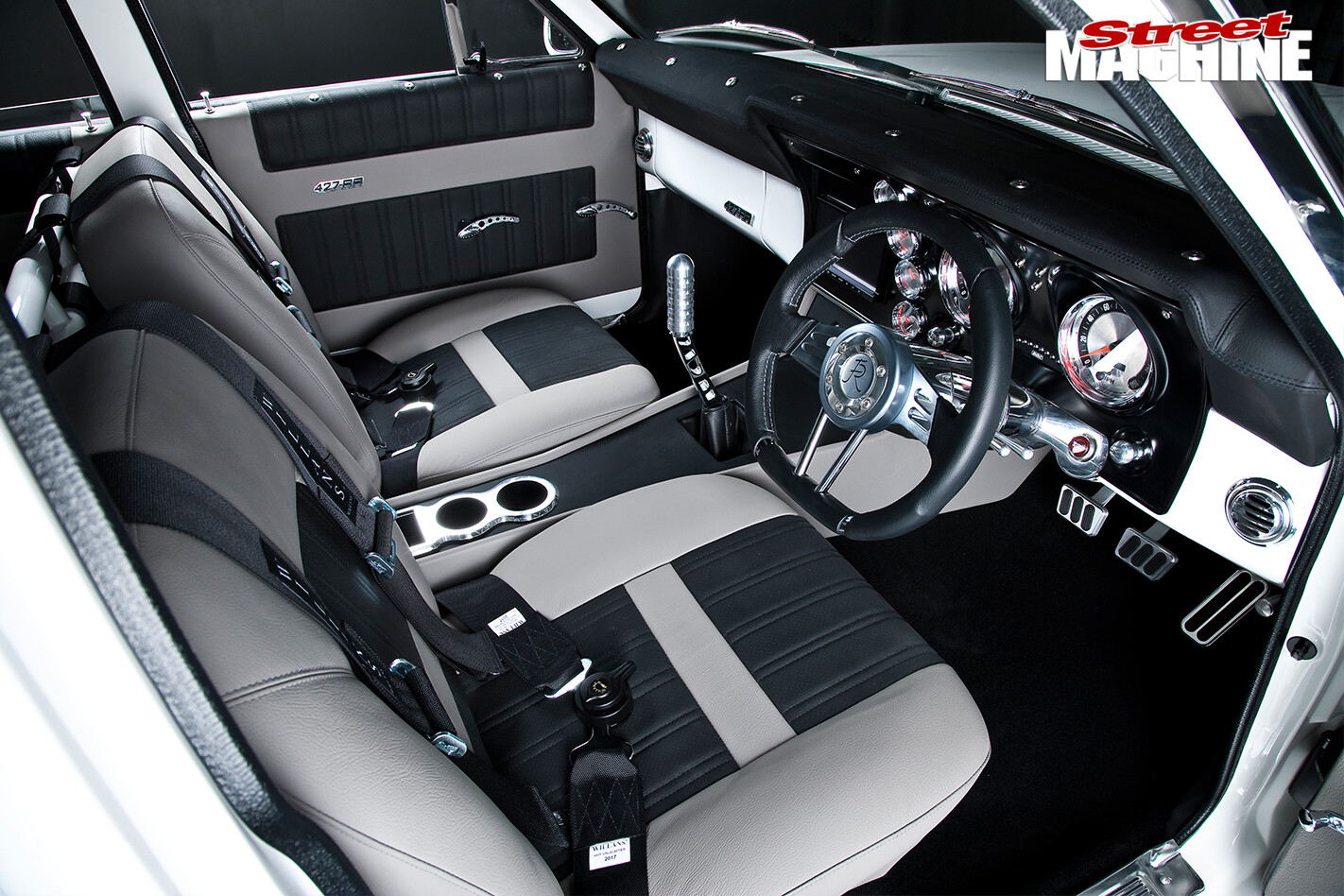 Ford -Falcon -XY-Elite -interior -front