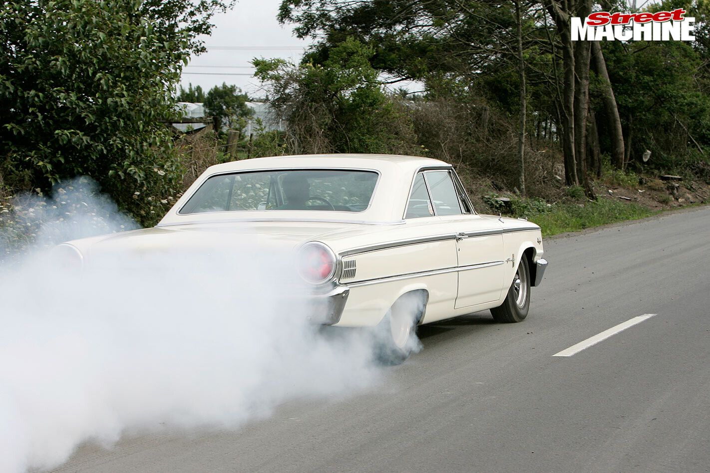 Ford Galaxie XL500 burnout