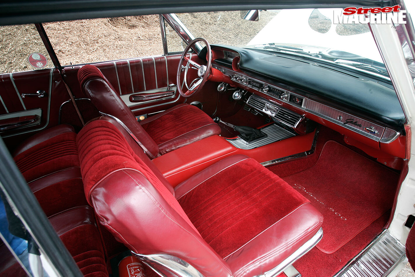 Ford Galaxie XL500 interior front