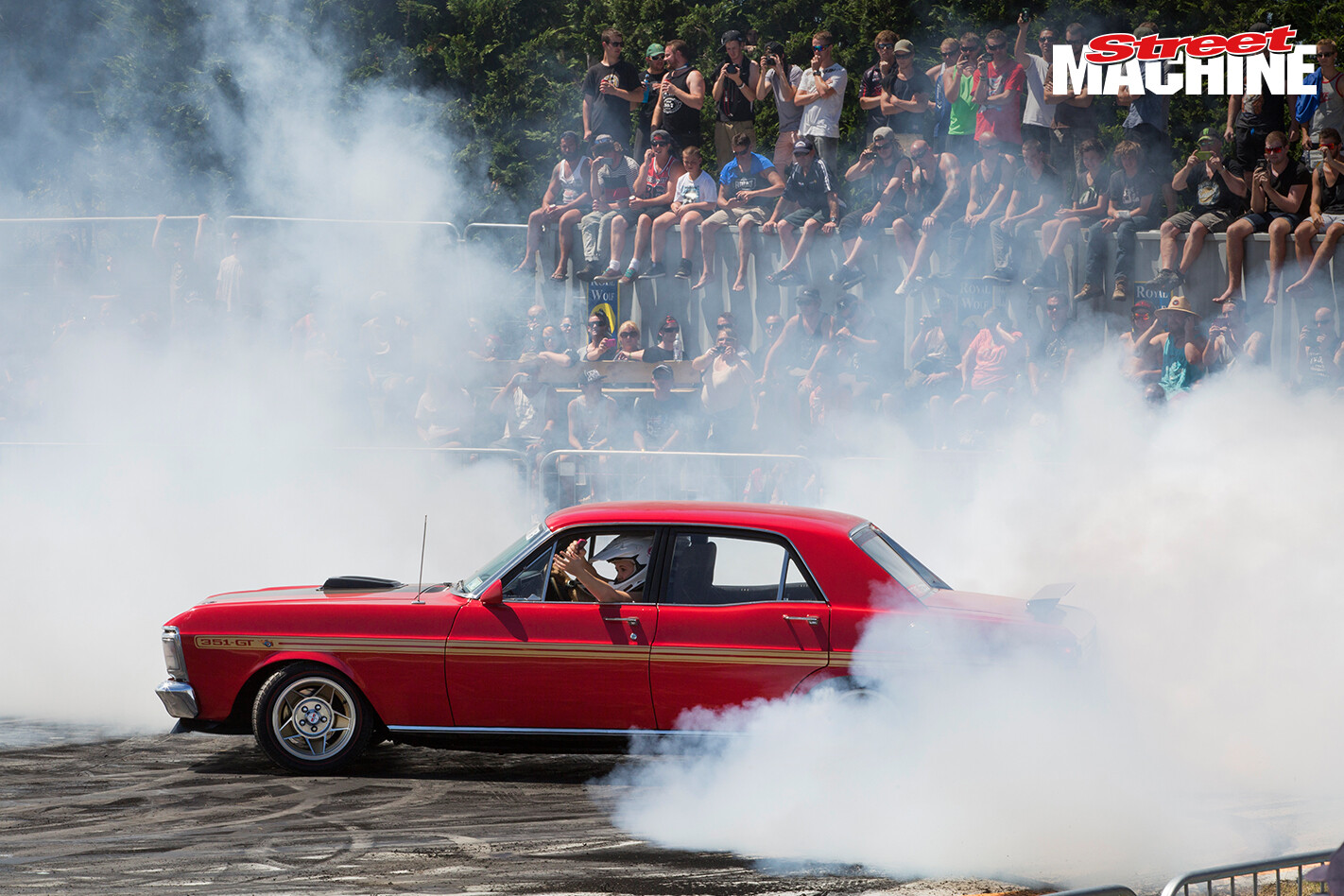 Ford XW 351 GT Burnout