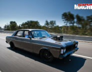 Ford -XY-Falcon -2-onroad