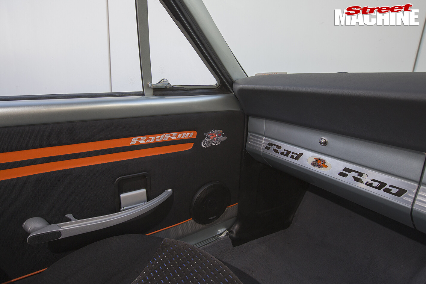 Ford -XY-Falcon -interior -front -detail