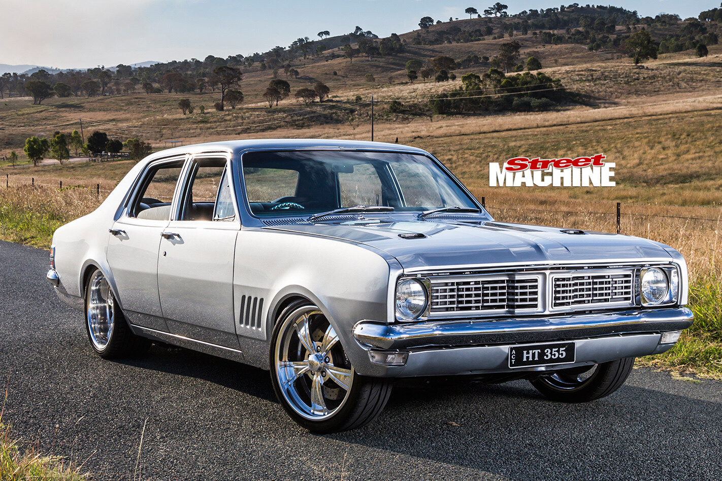 Holden -HT-Kingswood -front -angle