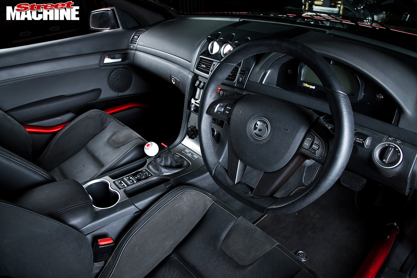 Holden -VE-commodore -wagon -interior -front