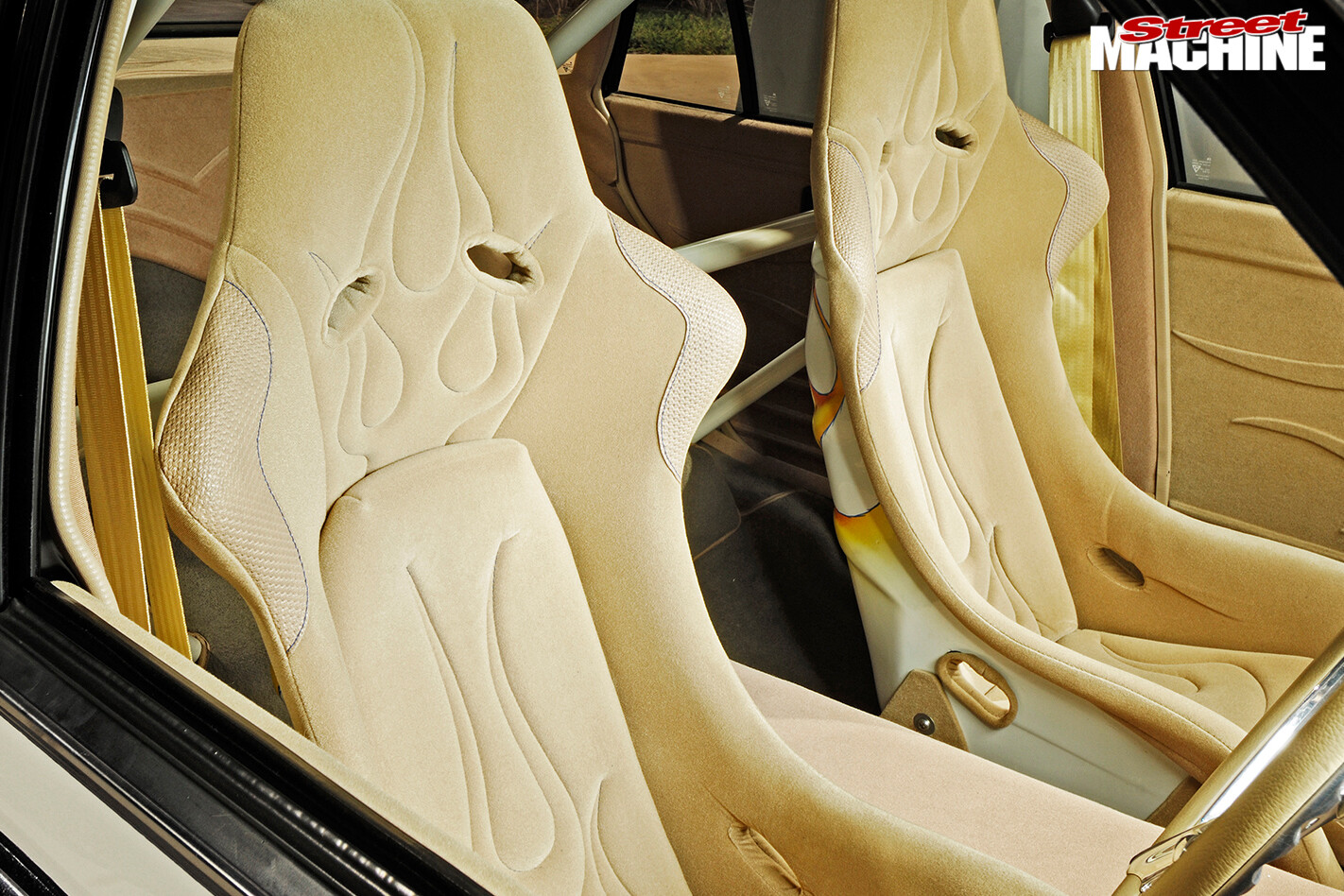 Holden -vk -commodore -interior -seats