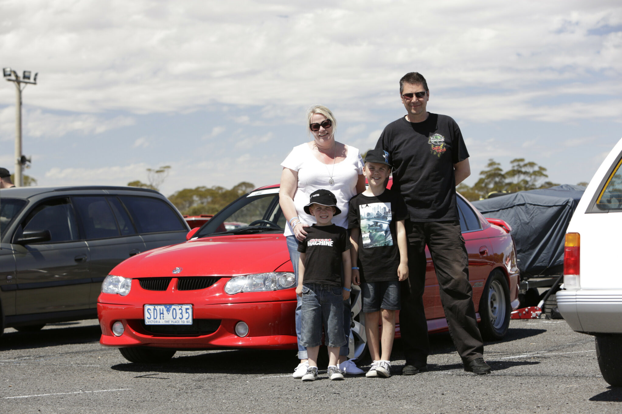 Holden -vx -commodore -ss -drag -challenge -2