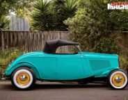 1933 ford roadster side