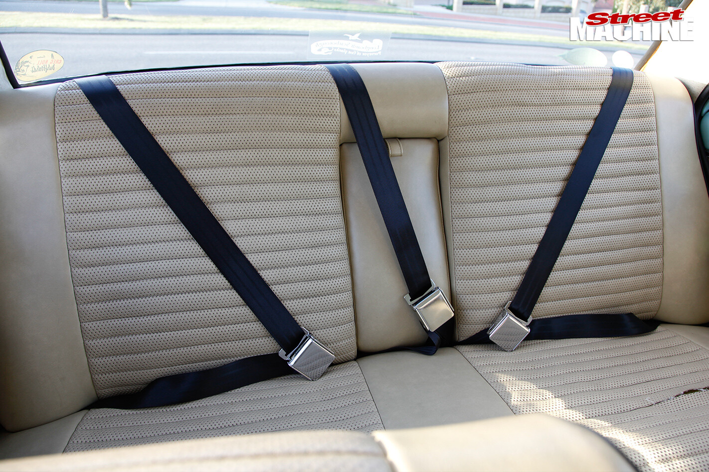 Installing -seta -belts -22