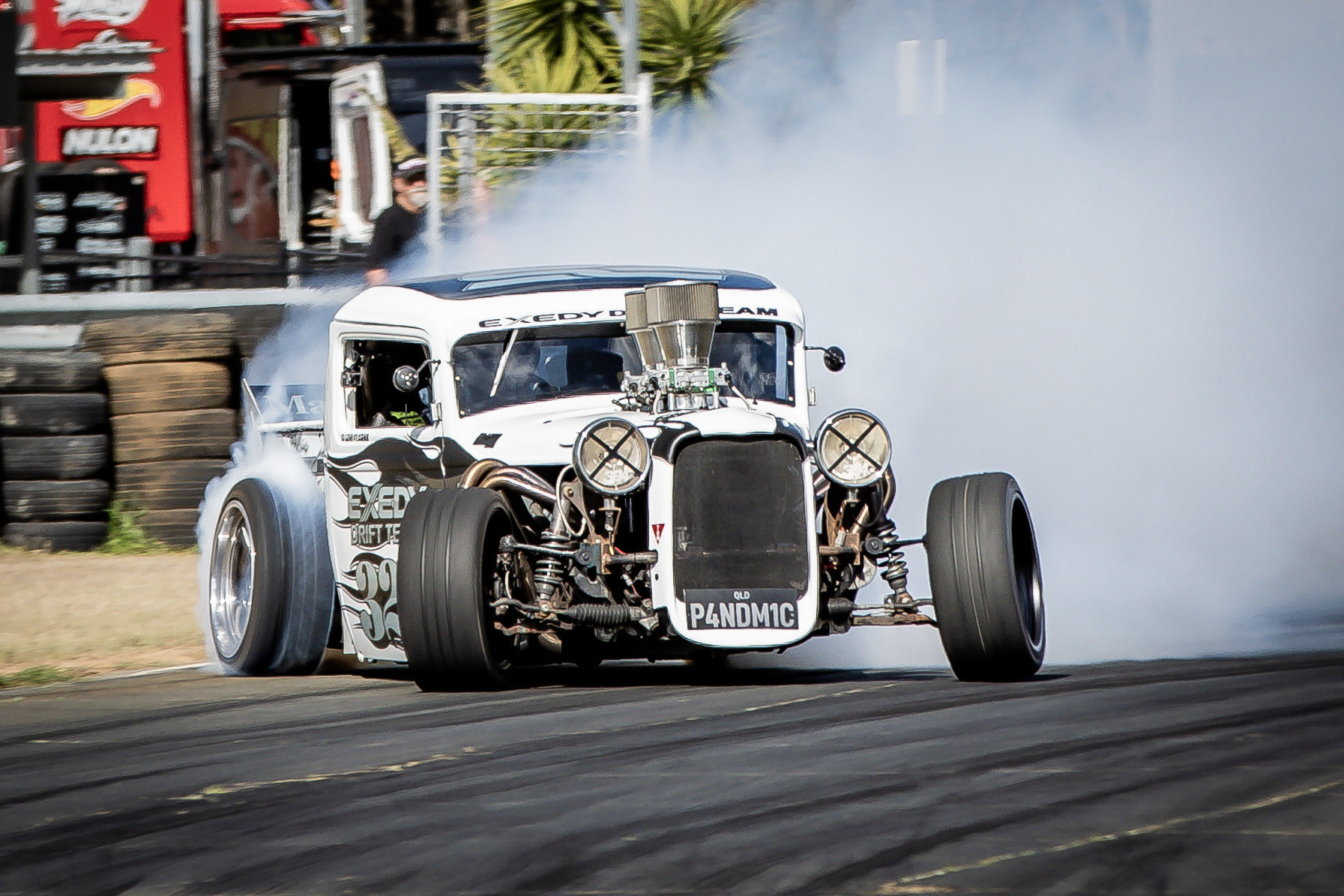 LS3-powered ’32 Ford a certified tyre destroyer