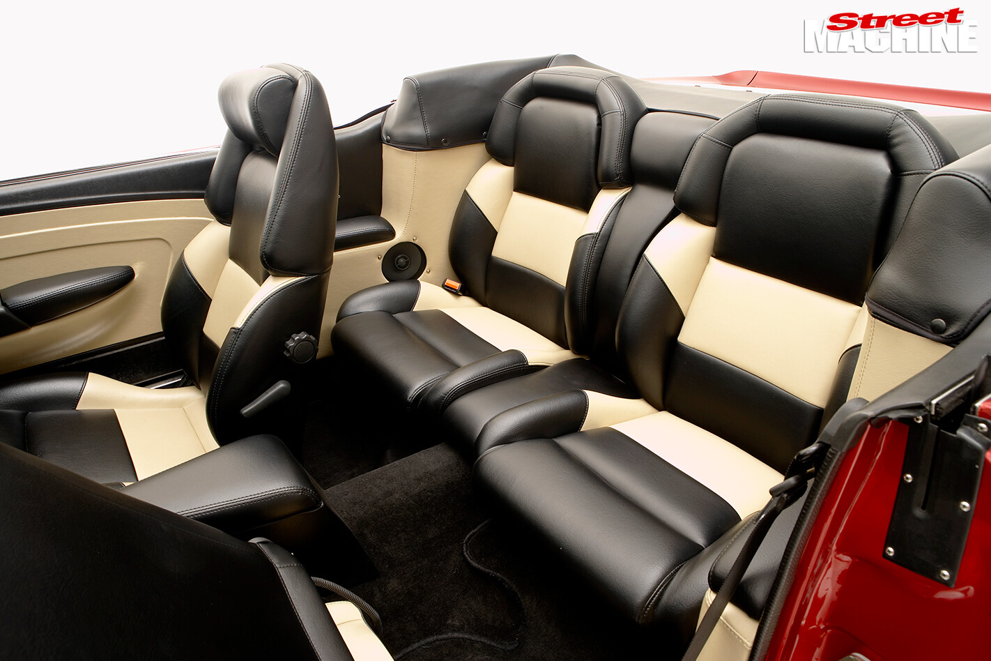 Marshall -Perron -Pro -Touring -Mustang -interior -2