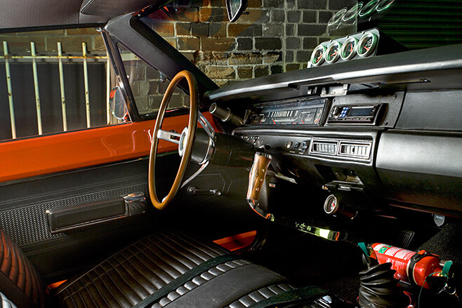Plymouth Road Runner interior front