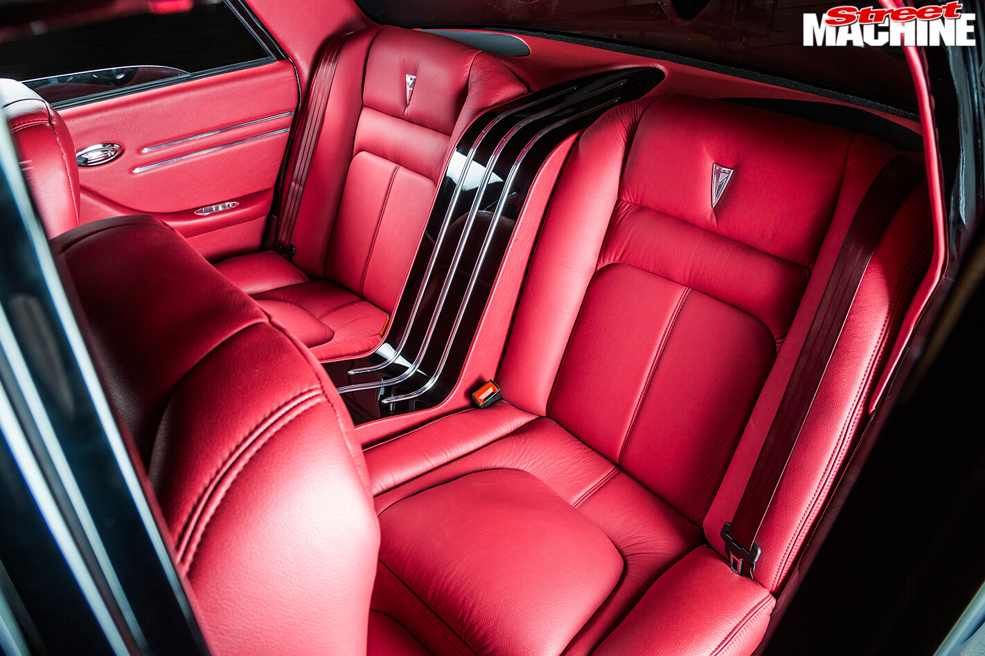 Pontiac -Laurentian -interior -rear