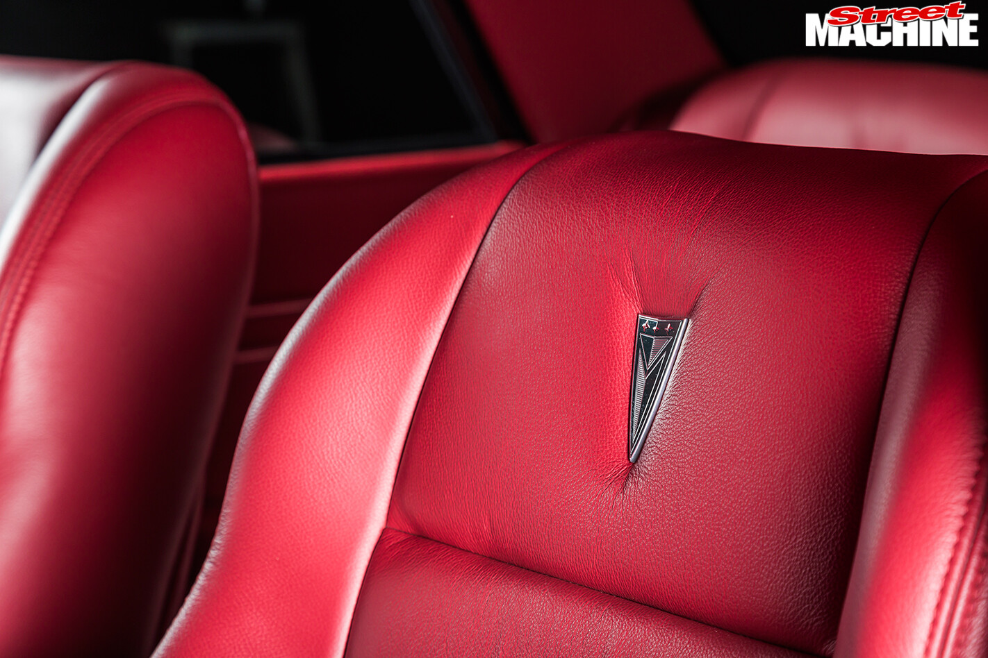 Pontiac -Laurentian -interior -seat -detail