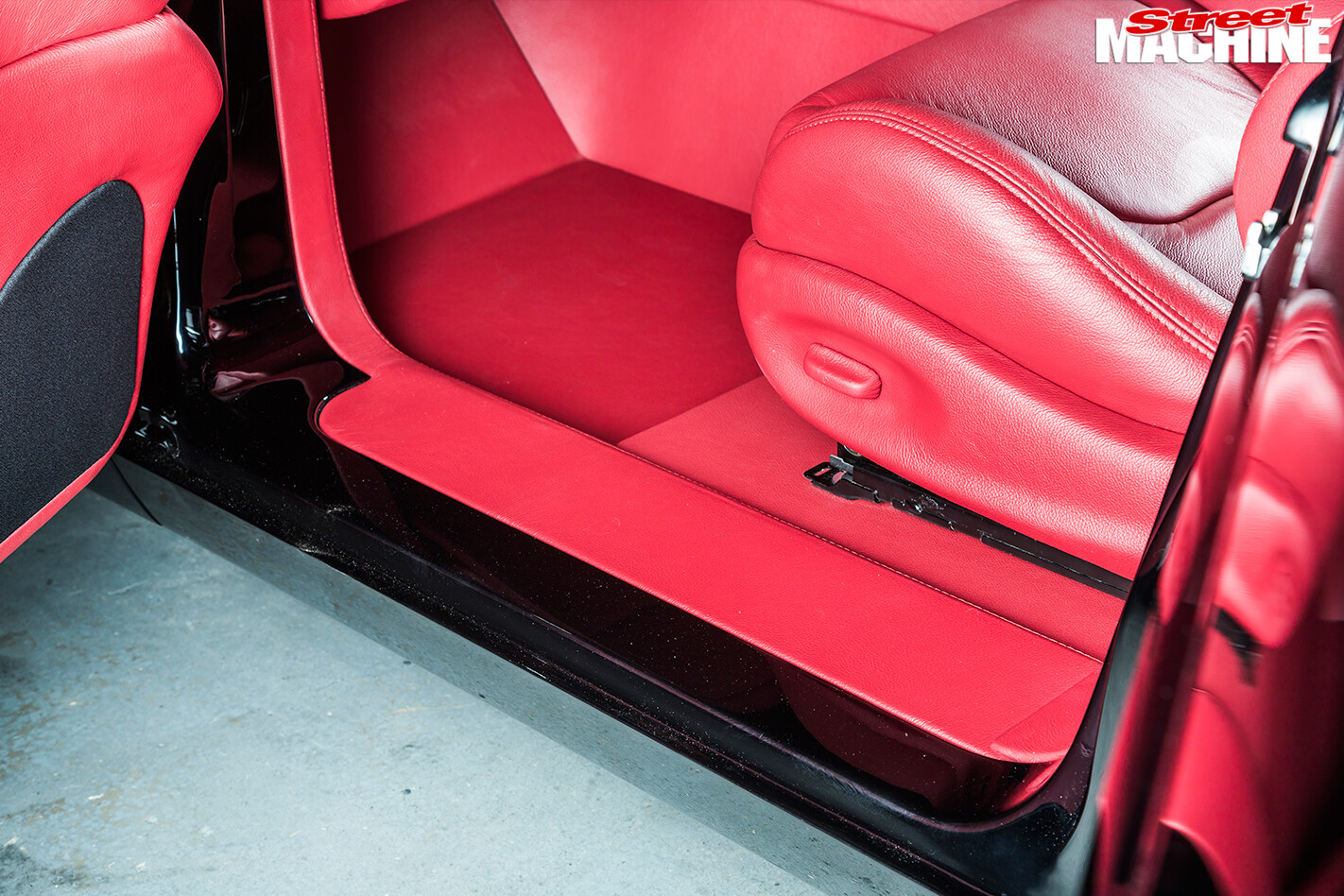 Pontiac -Laurentian -interior -seat