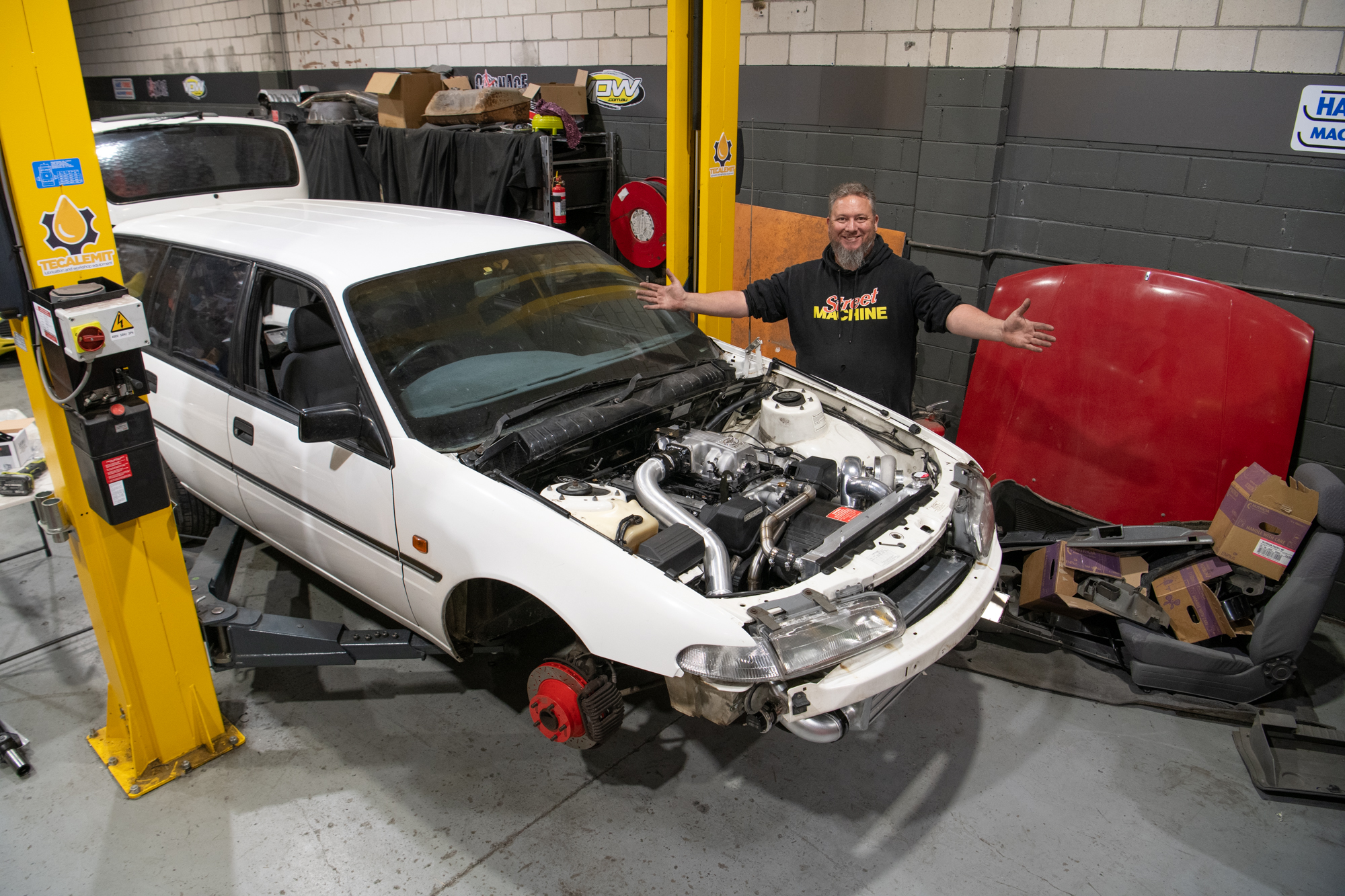 Video: Turbo 1UZ V8 Toyota Lexcen build