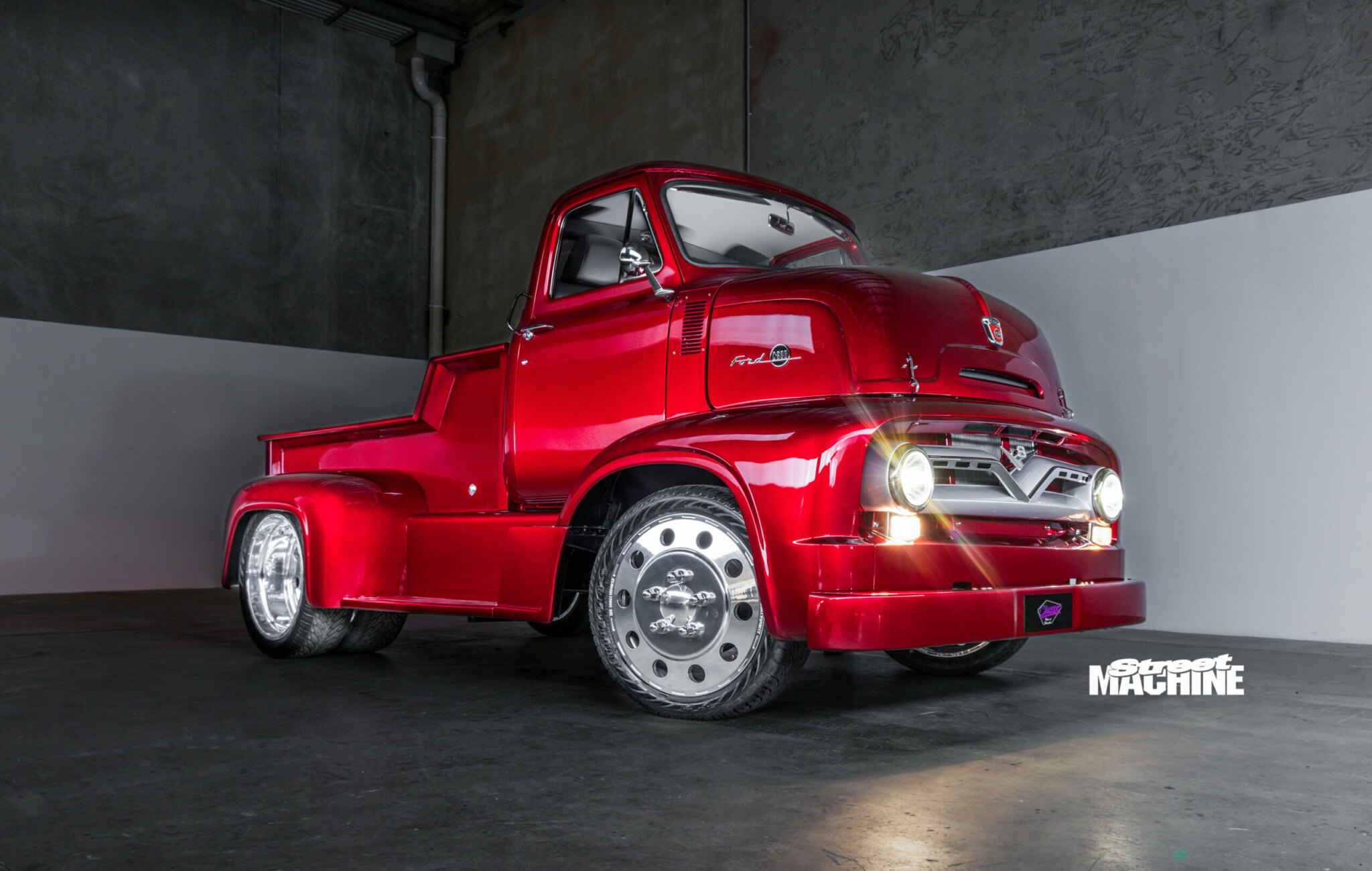 Darren Pelacchi’s 1955 Ford C600 cab-over truck