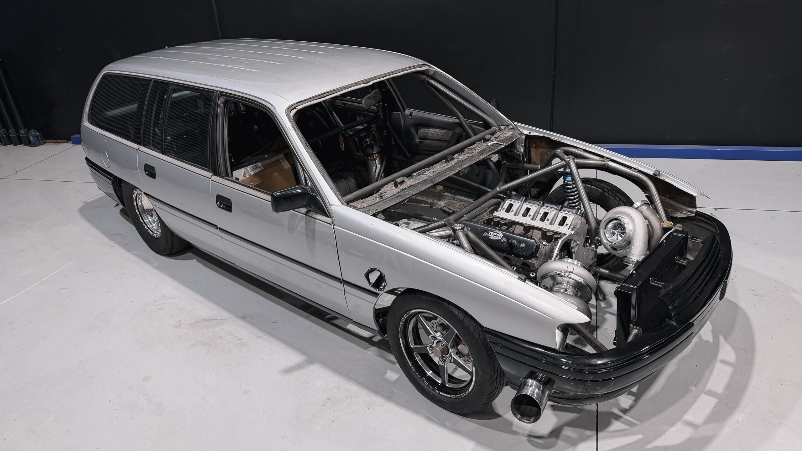  Billet LS-powered, six-second-capable VN wagon heading to Drag Challenge